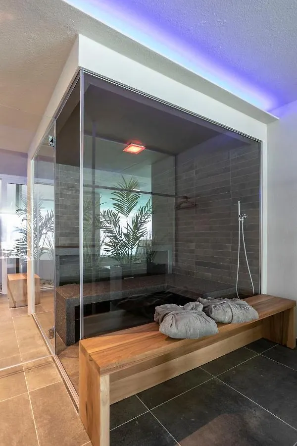 Valarin Roma, Luxury Apartments & Wellness, Vercana Italia
